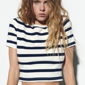 Zara SHORT SLEEVED T-SHIRT STRIPED Crop top - Size Large
